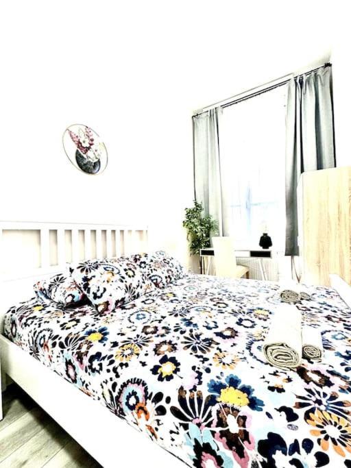 L3 City Centre Stylish Flat Ac บูดาเปสต์ ภายนอก รูปภาพ